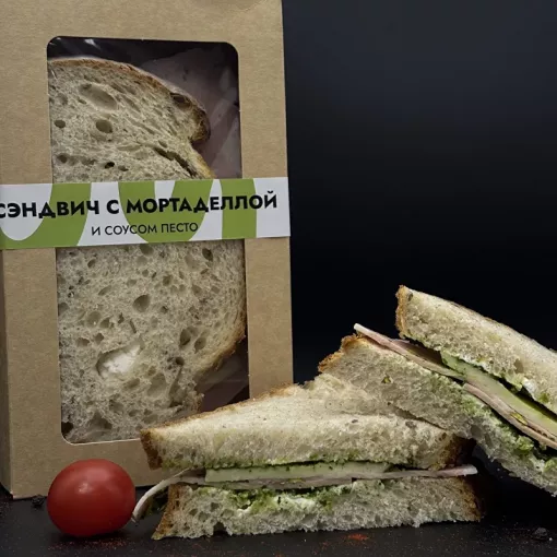Сэндвич с мортаделлой и соусом &laquo;Песто&raquo;, 200гр